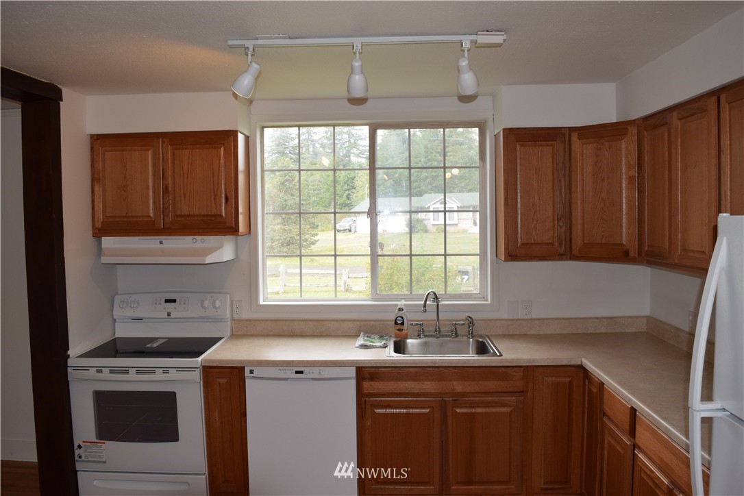 71 Chenois Valley Road Hoquiam, WA 98550 - Photo 12 of 25