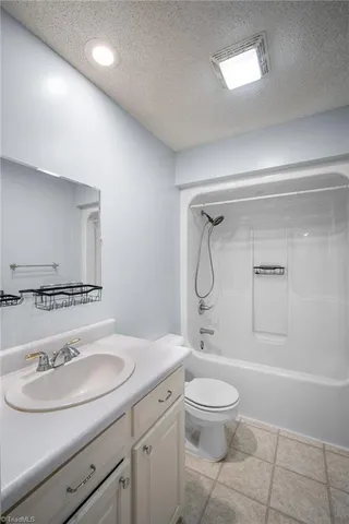 $799,000 | 3105 Riverside Drive, Lexington, NC 27292