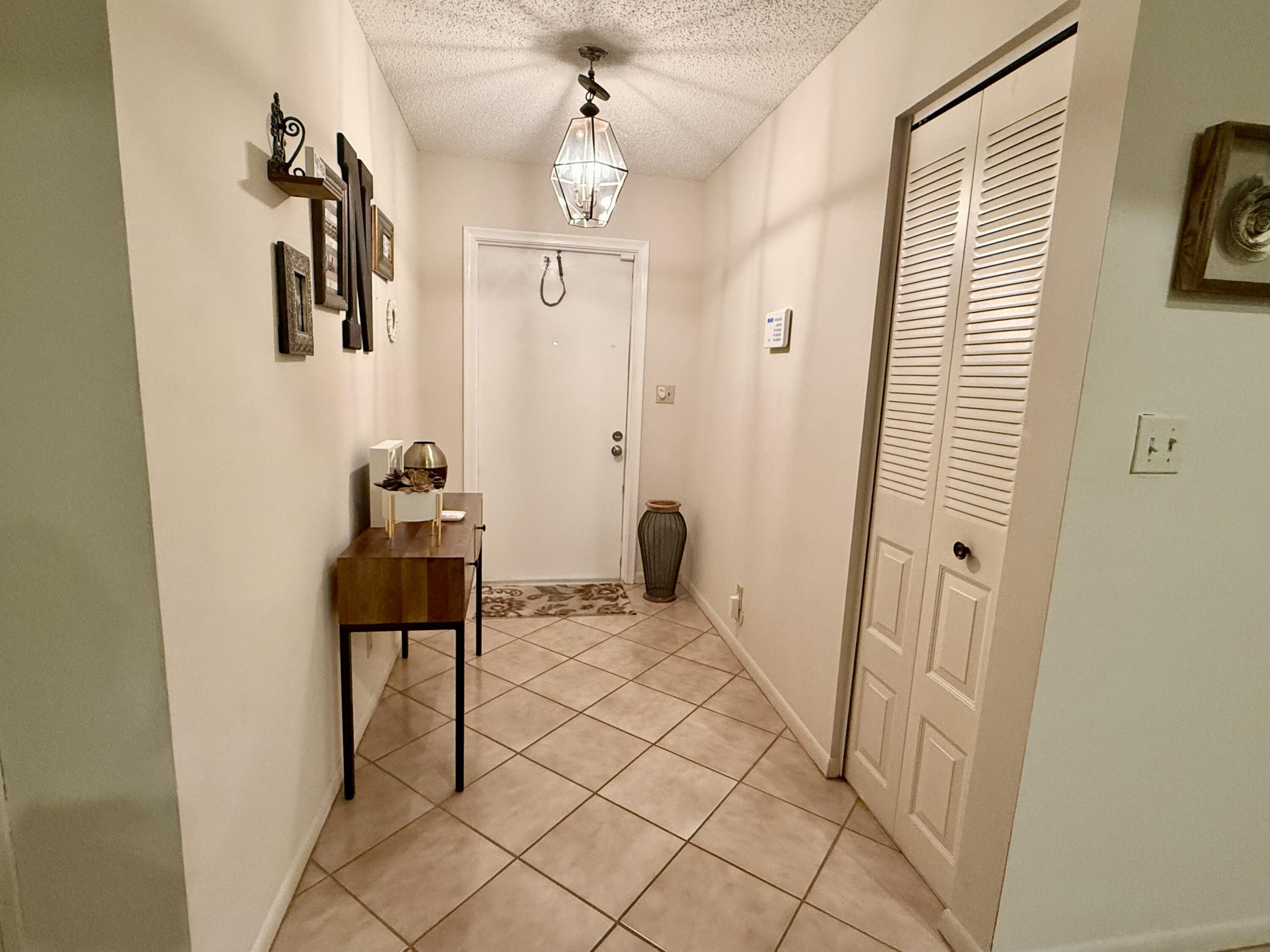 18102 104th Terrace South Boca Raton, FL 33498 - Photo 13 of 24 IMG_4322