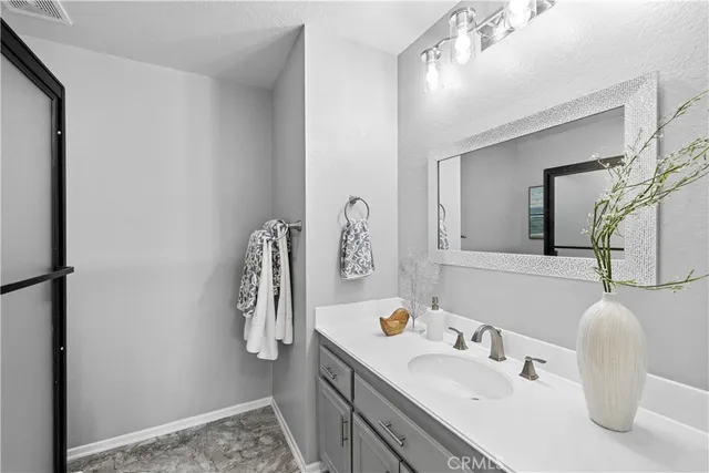 $1,260,000 | 3 Summer Breeze, Irvine, CA 92603