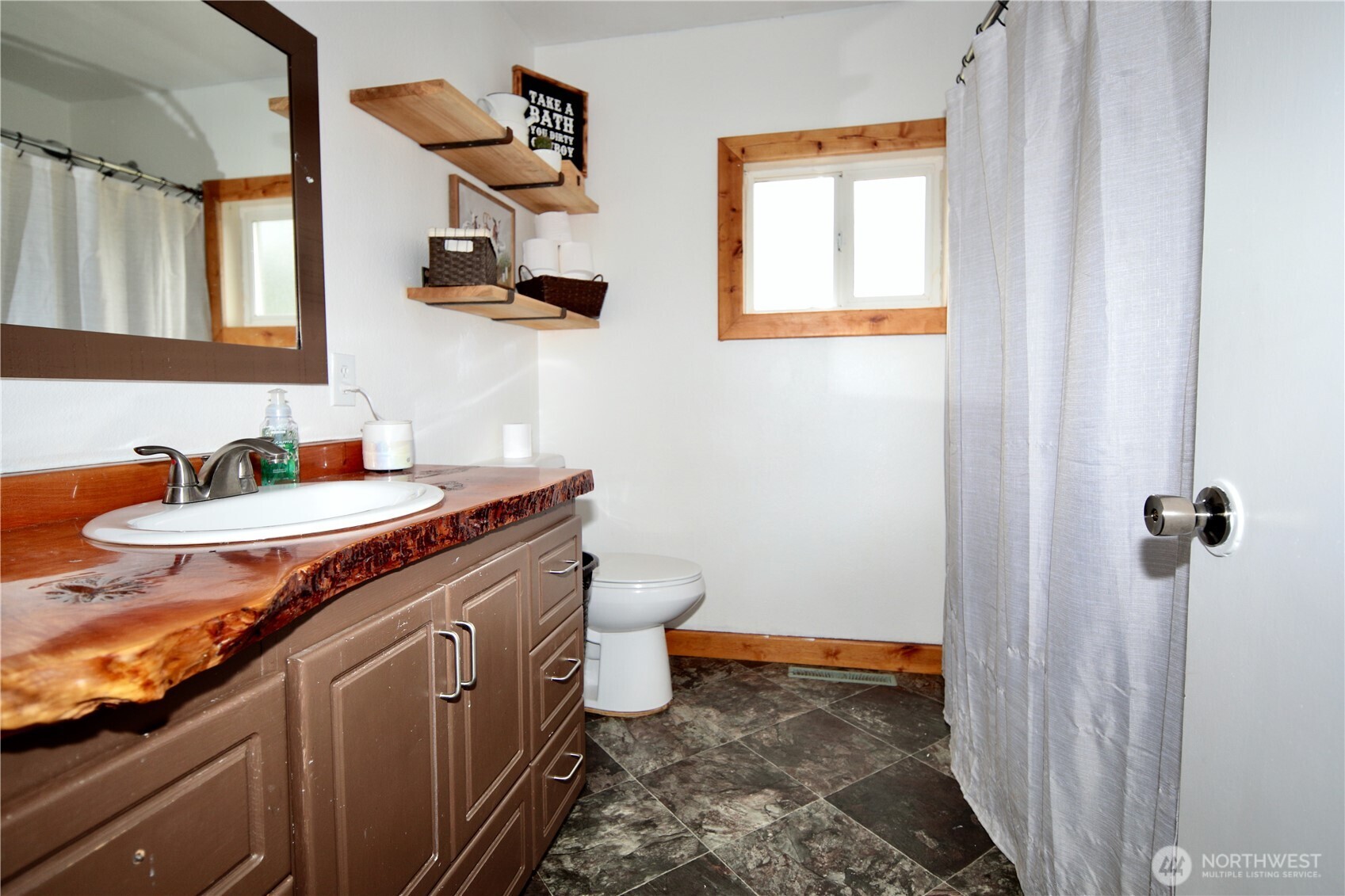 90 Bishop Road Port Angeles, WA 98363 - Photo 17 of 38 Gallery Image 17