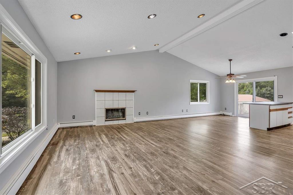 8940 West Coon Lake Road Gregory, MI 48137 - Photo 7 of 56 50052854-6.JPG