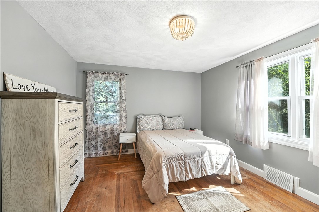 3444 Diamond Hill Road Cumberland, RI 02864 - Photo 19 of 34