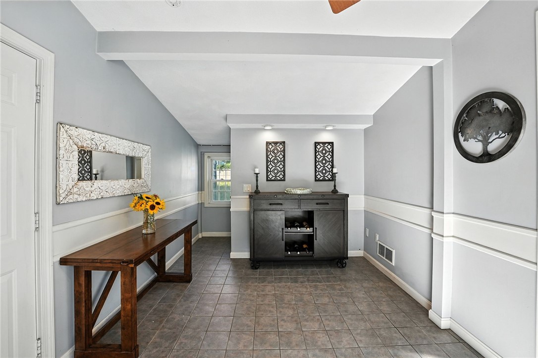 3444 Diamond Hill Road Cumberland, RI 02864 - Photo 4 of 34