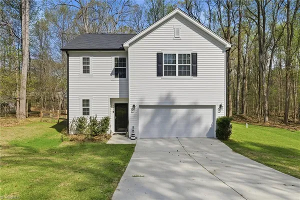$359,900 | 527 Dogwood Drive, Liberty, NC 27298