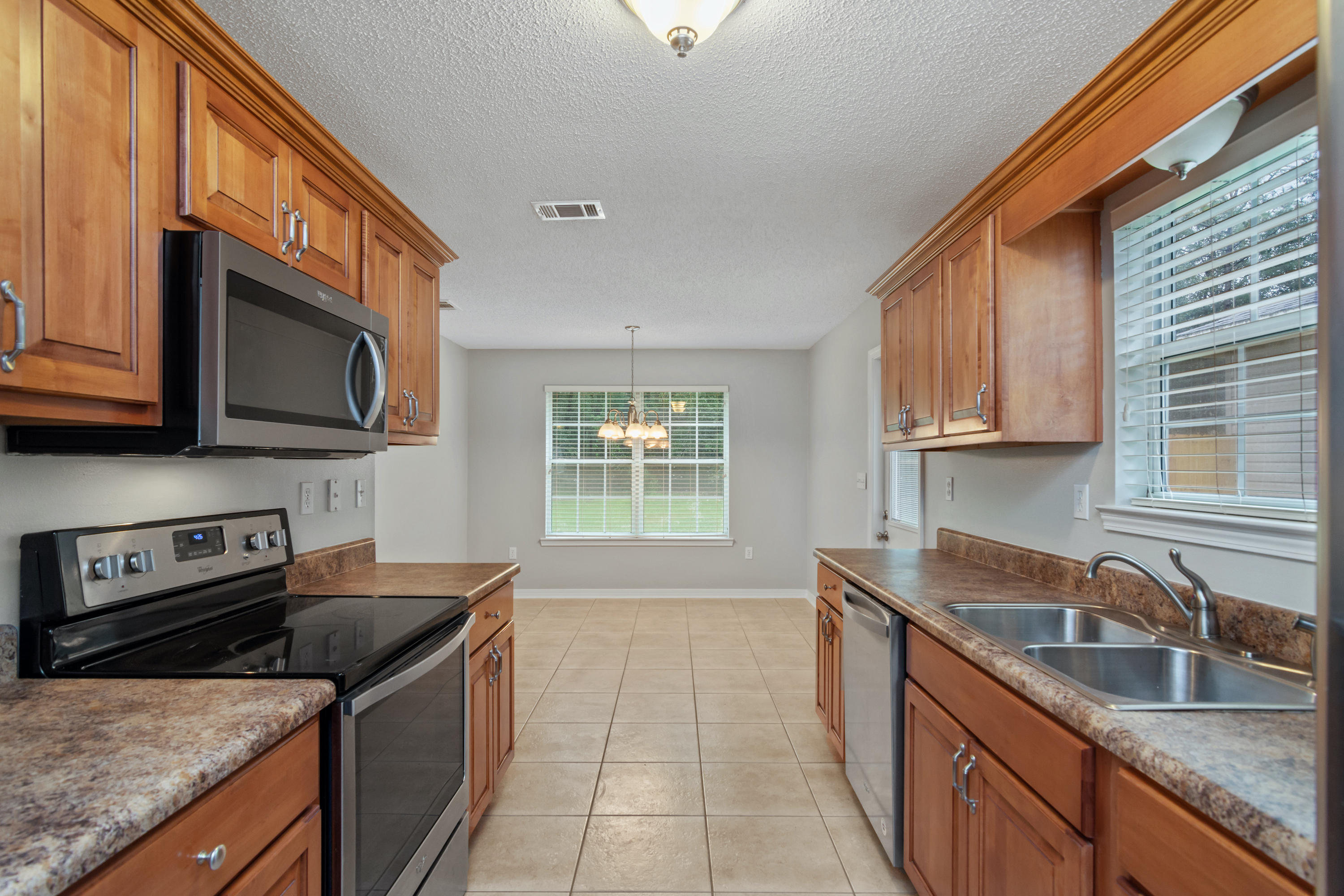 3187 Maple Street Crestview, FL 32539 - Photo 9 of 23 Gallery Image 9