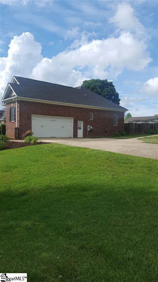 1 Hindman Road Travelers Rest, SC 29690 - Photo 2 of 19