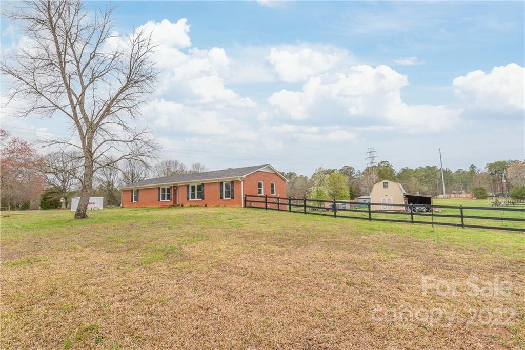 481 Griggs Road Clover, SC 29710 - Photo 1 of 23 Gallery Image 1