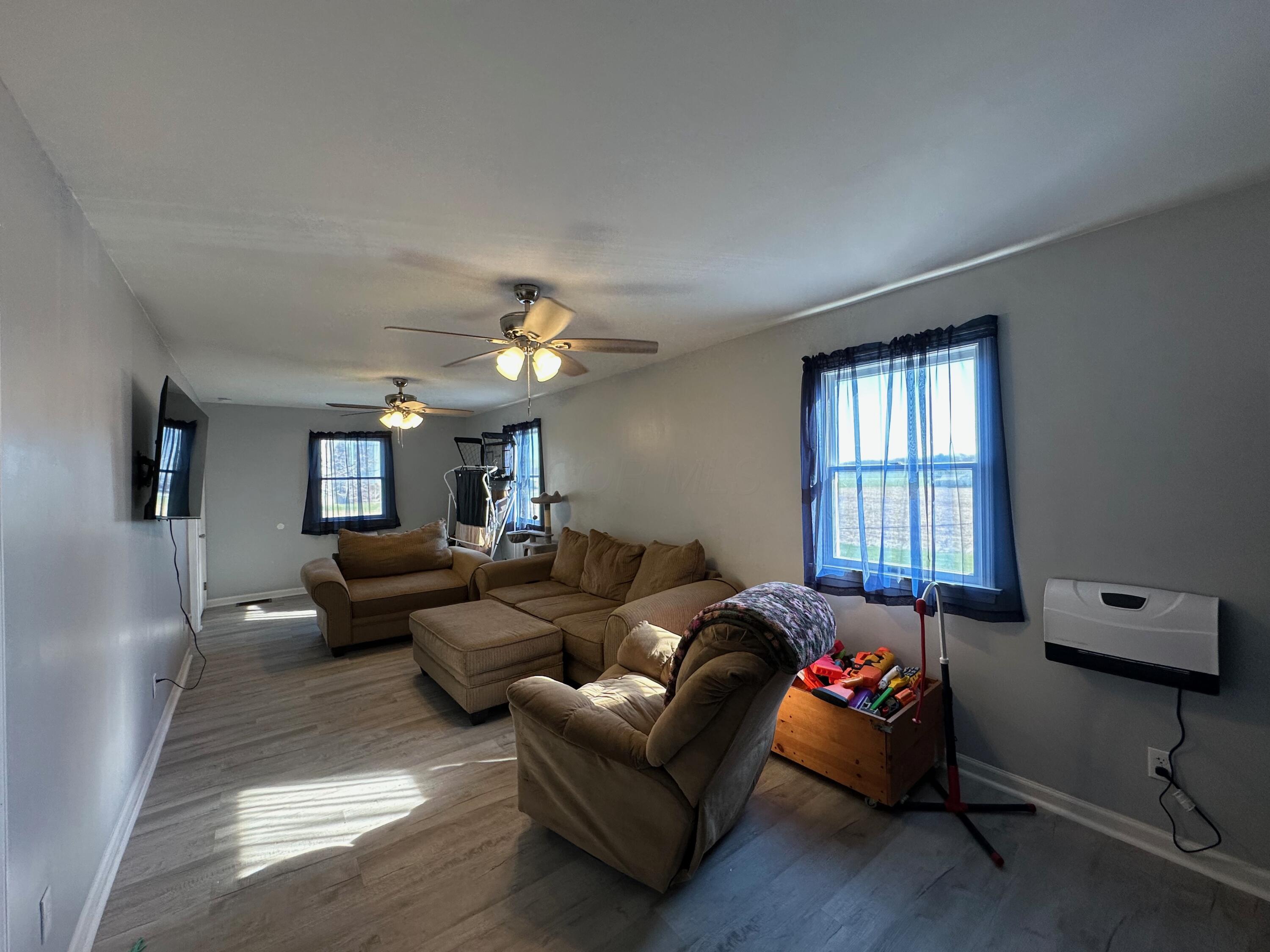 10367 Quaker Road Fredericktown, OH 43019 - Photo 25 of 34 Upstairs Family Room