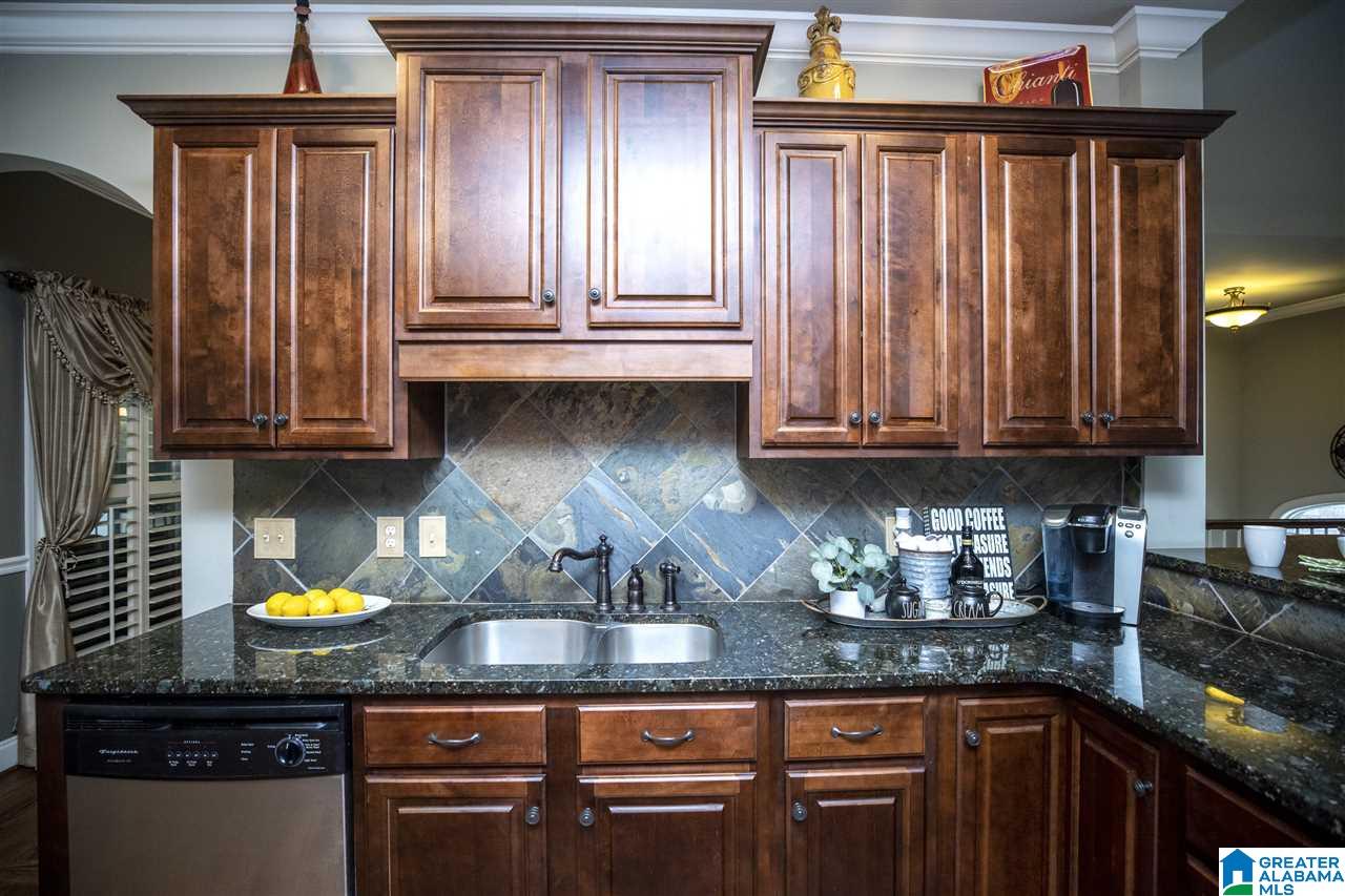 960 Haddington Dale Pelham, AL 35124 - Photo 12 of 46