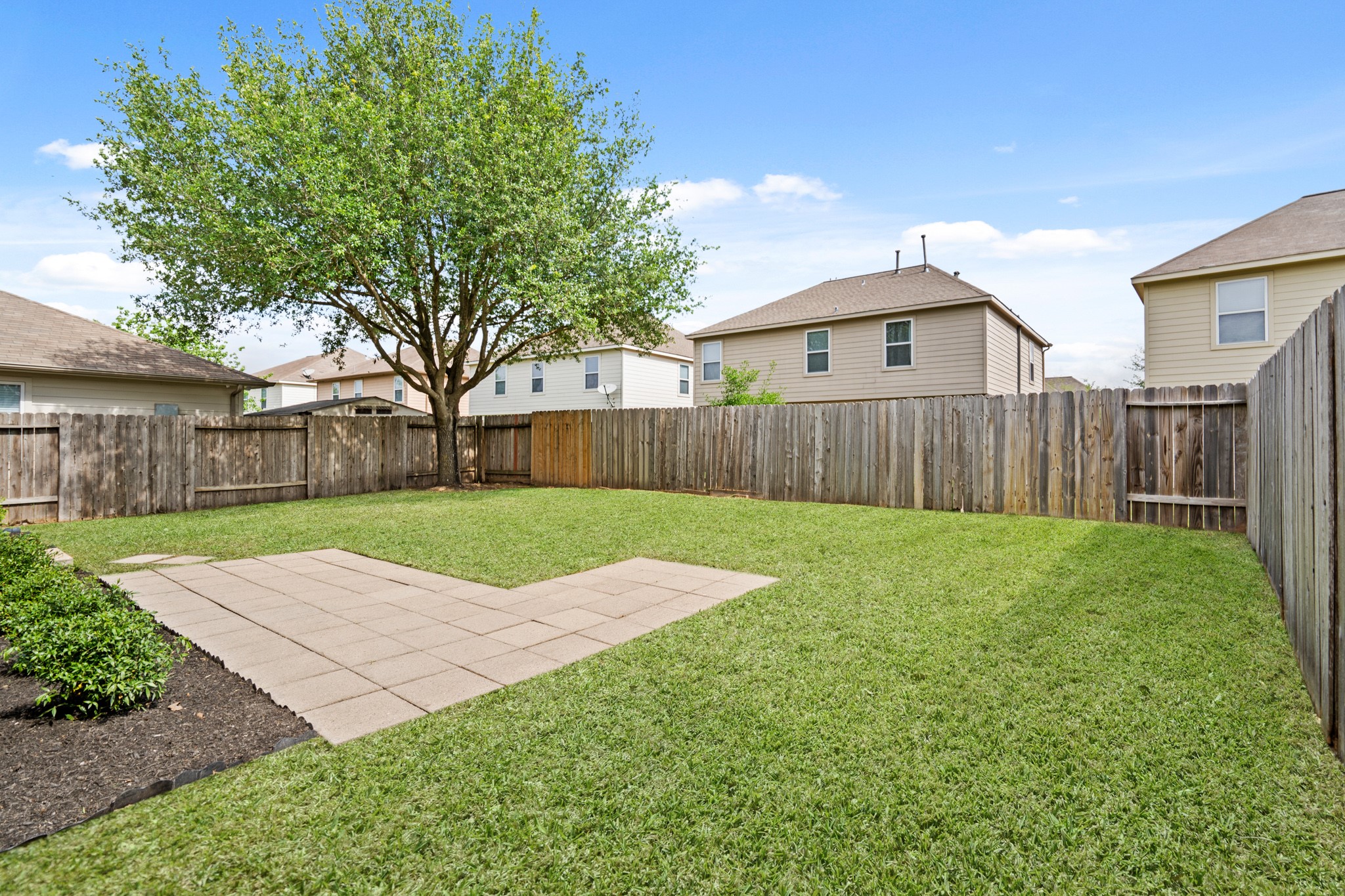 3118 Winchester Rnch Trail Katy, TX 77493 - Photo 4 of 36 a view of a house with a yard