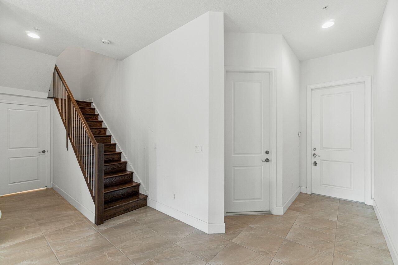 6640 Quiet Wave Trail, Unit 69 Boca Raton, FL 33433 - Photo 6 of 30 007-6640QuietWaveTrail-BocaRaton-FL-3343