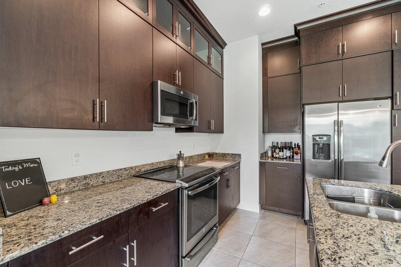 6640 Quiet Wave Trail, Unit 69 Boca Raton, FL 33433 - Photo 9 of 30 010-6640QuietWaveTrail-BocaRaton-FL-3343