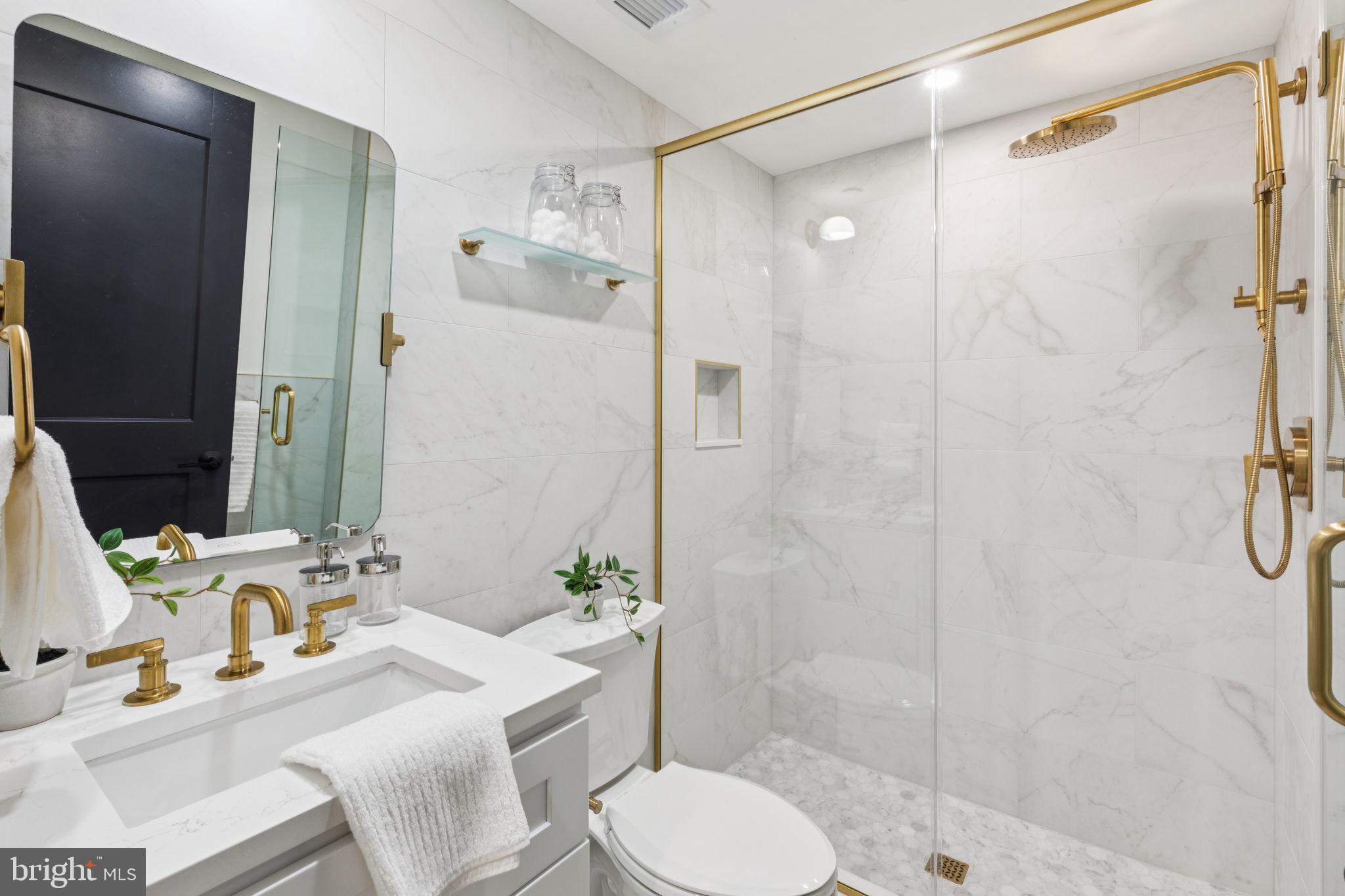 135 South 19th Street, Unit 307 Philadelphia, PA 19103 - Photo 12 of 23