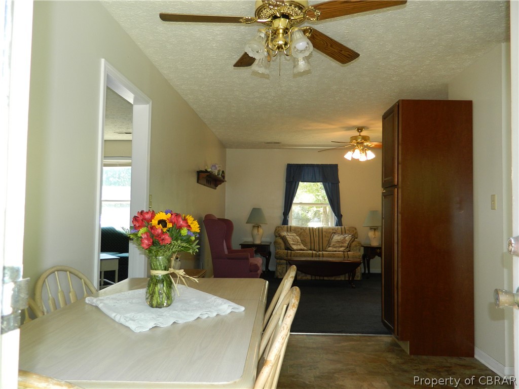 7225 Old Pinetta Road Gloucester, VA 23061 - Photo 6 of 23 Gallery Image 6