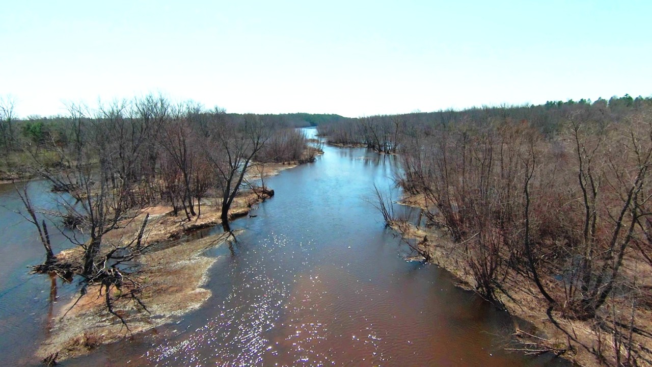 3355 State Road 13 Wisconsin Dells, WI 53965 - Photo 8 of 17 Photo 4