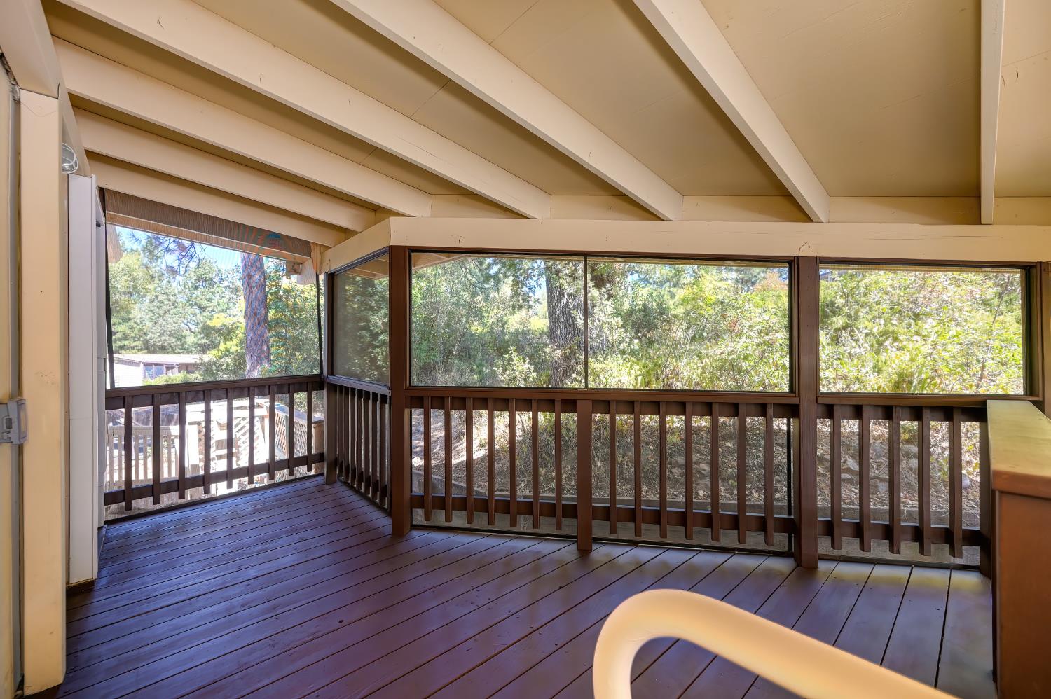 4420 Pleasant Valley Road, Unit 105 Diamond Springs, CA 95619 - Photo 32 of 33 a view of a porch