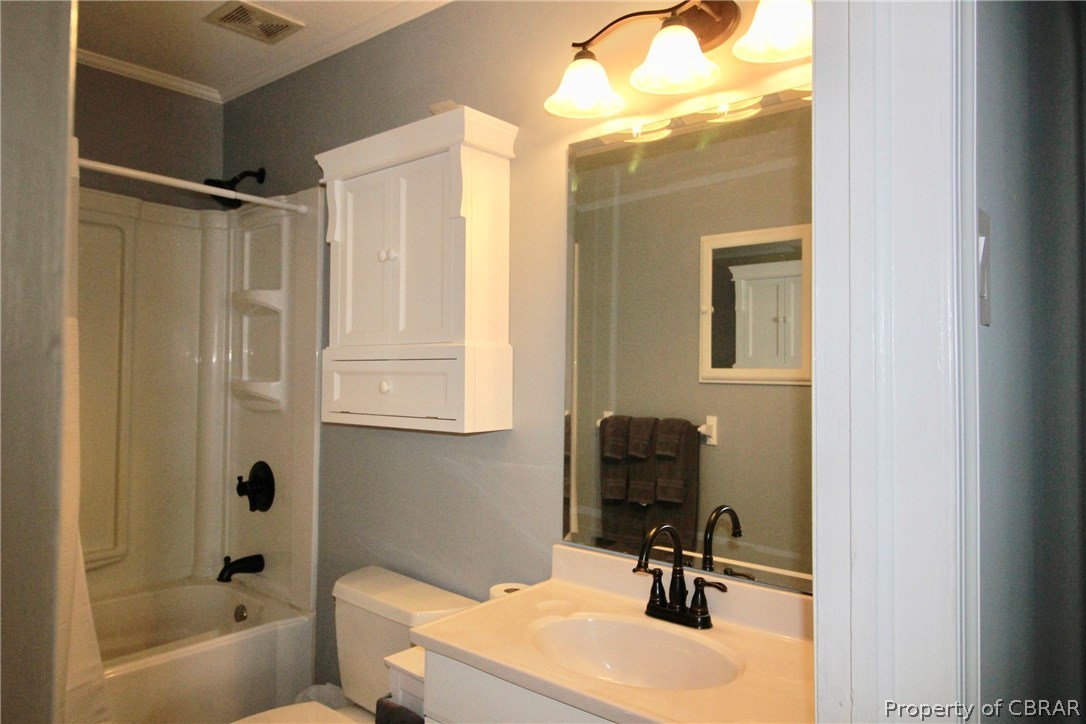 9511 Robins Neck Road Gloucester, VA 23061 - Photo 12 of 18 Gallery Image 12