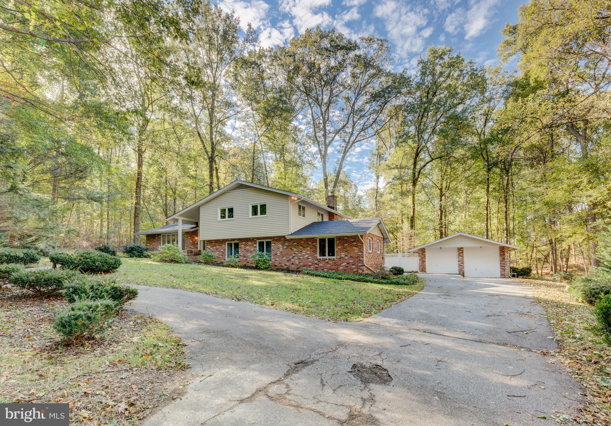 2424 Albert Rill Road Hampstead, MD 21074 - Photo 3 of 35 Gallery Image 3