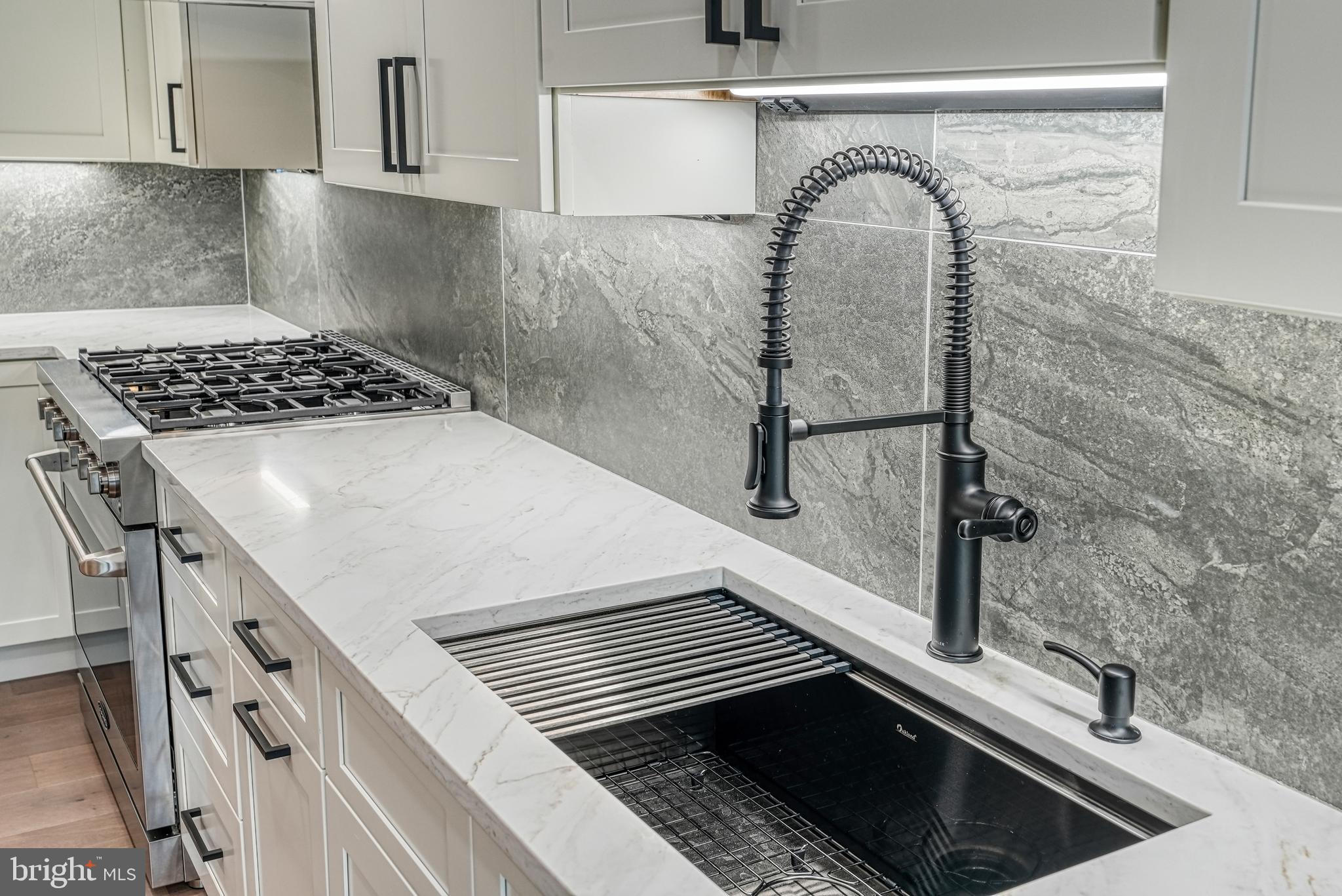 1231 Lower State Road North Wales, PA 19454 - Photo 18 of 65