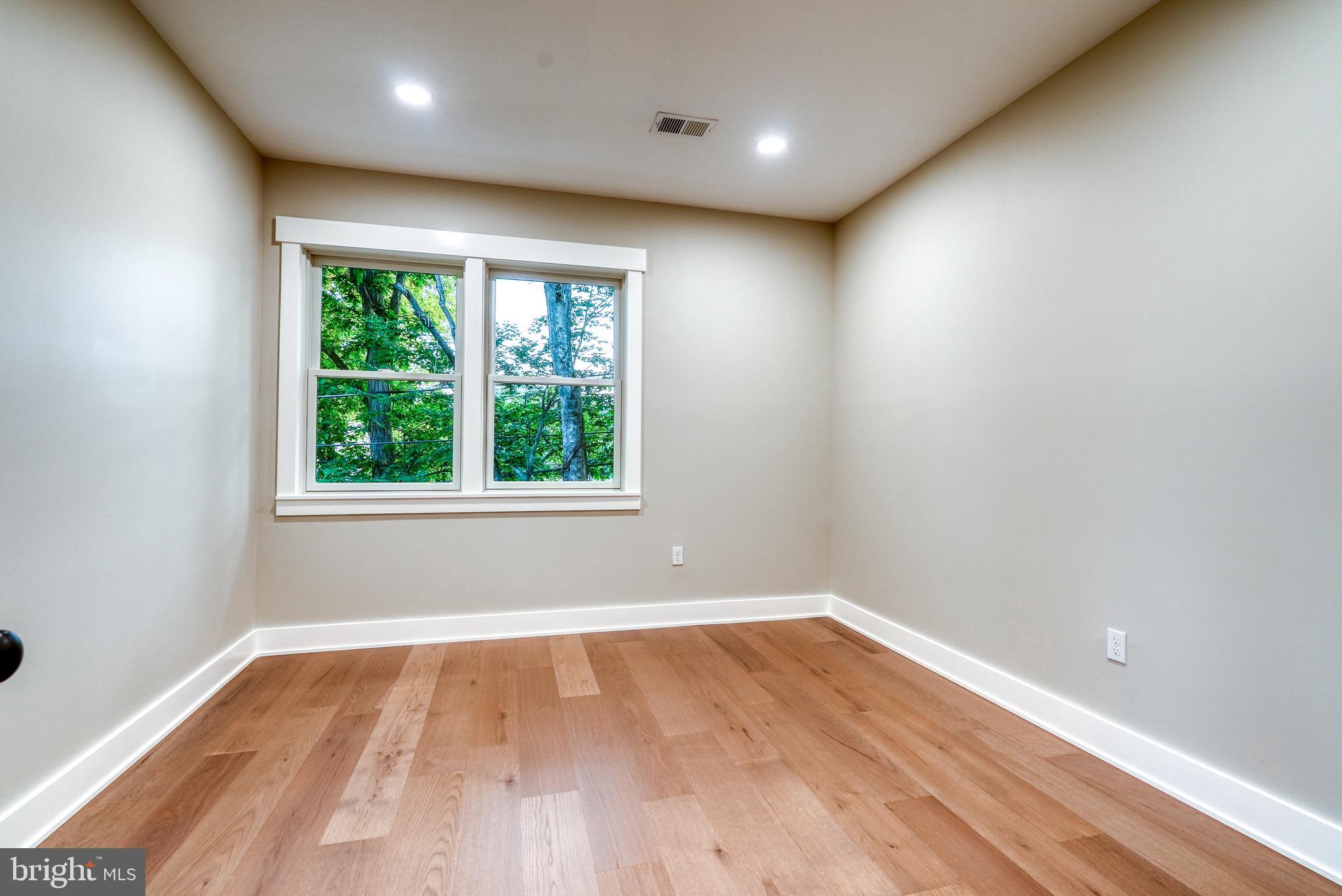 1231 Lower State Road North Wales, PA 19454 - Photo 29 of 65