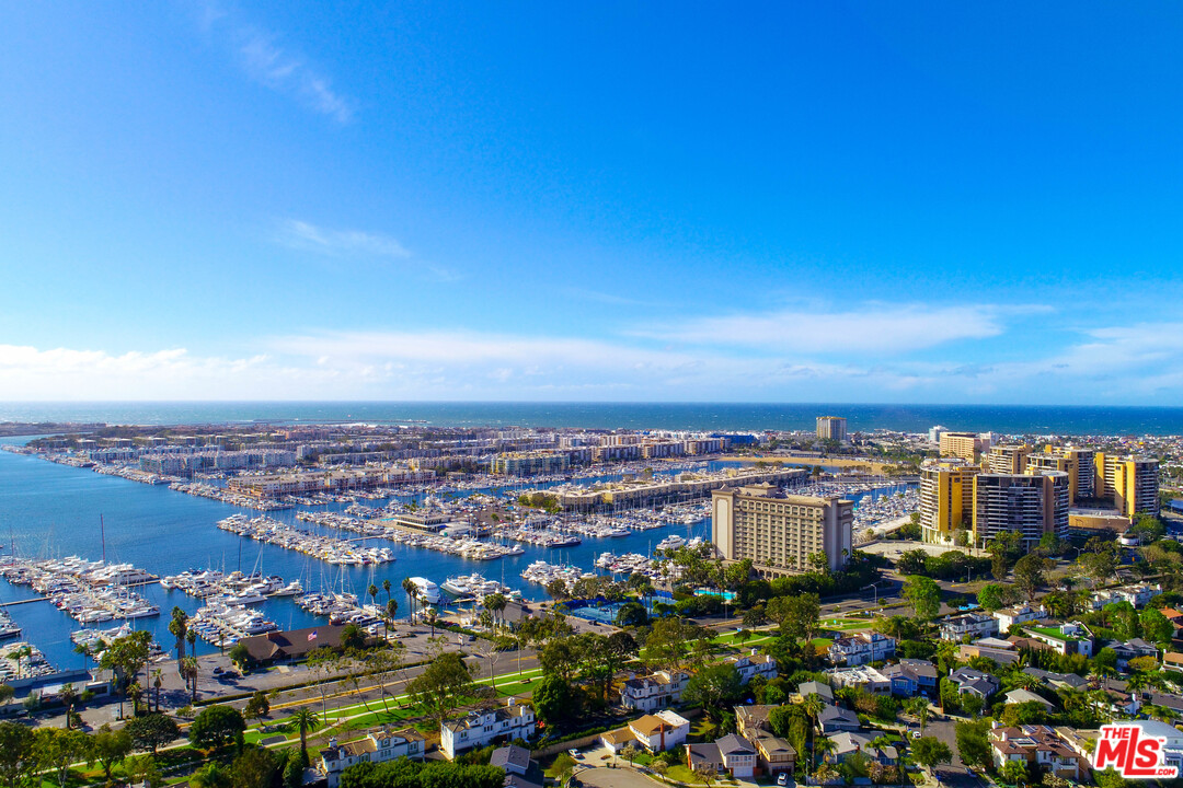 1046 Princeton Drive, Unit 210 Venice, CA 90292 - Photo 34 of 37