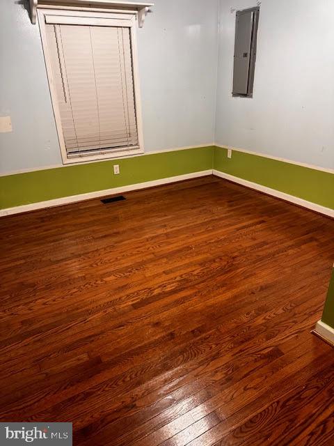 27520 Tatum Road Unionville, VA 22567 - Photo 4 of 9 a view of a room with wooden floor and white walls