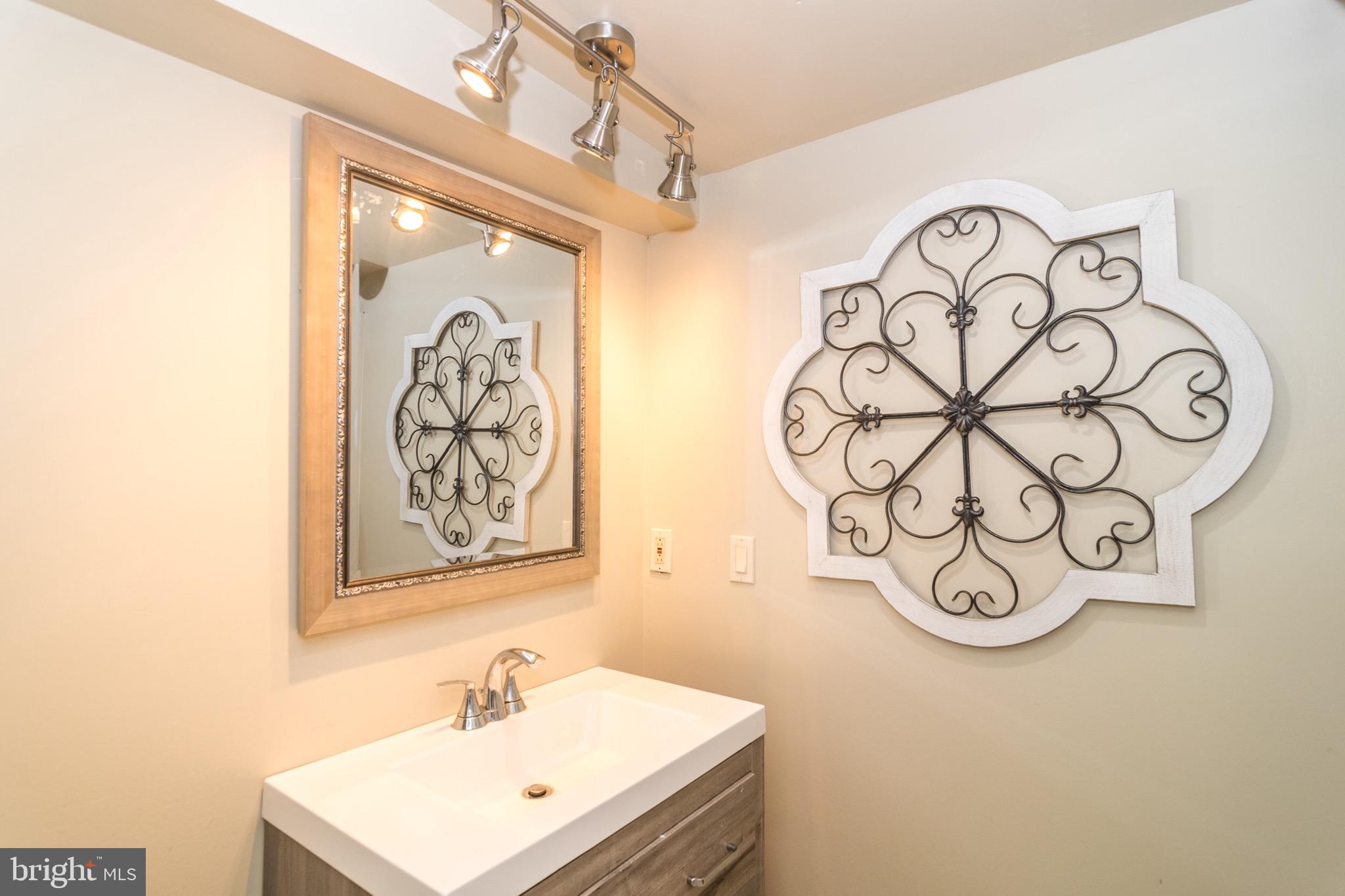 939 Rydal Road Jenkintown, PA 19046 - Photo 29 of 37