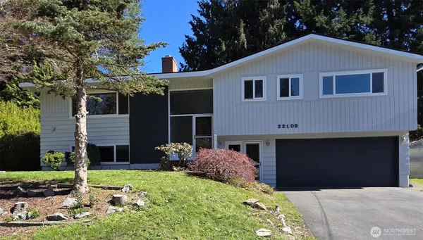 $895,000 | 22109 93rd Place West, Edmonds, WA 98020