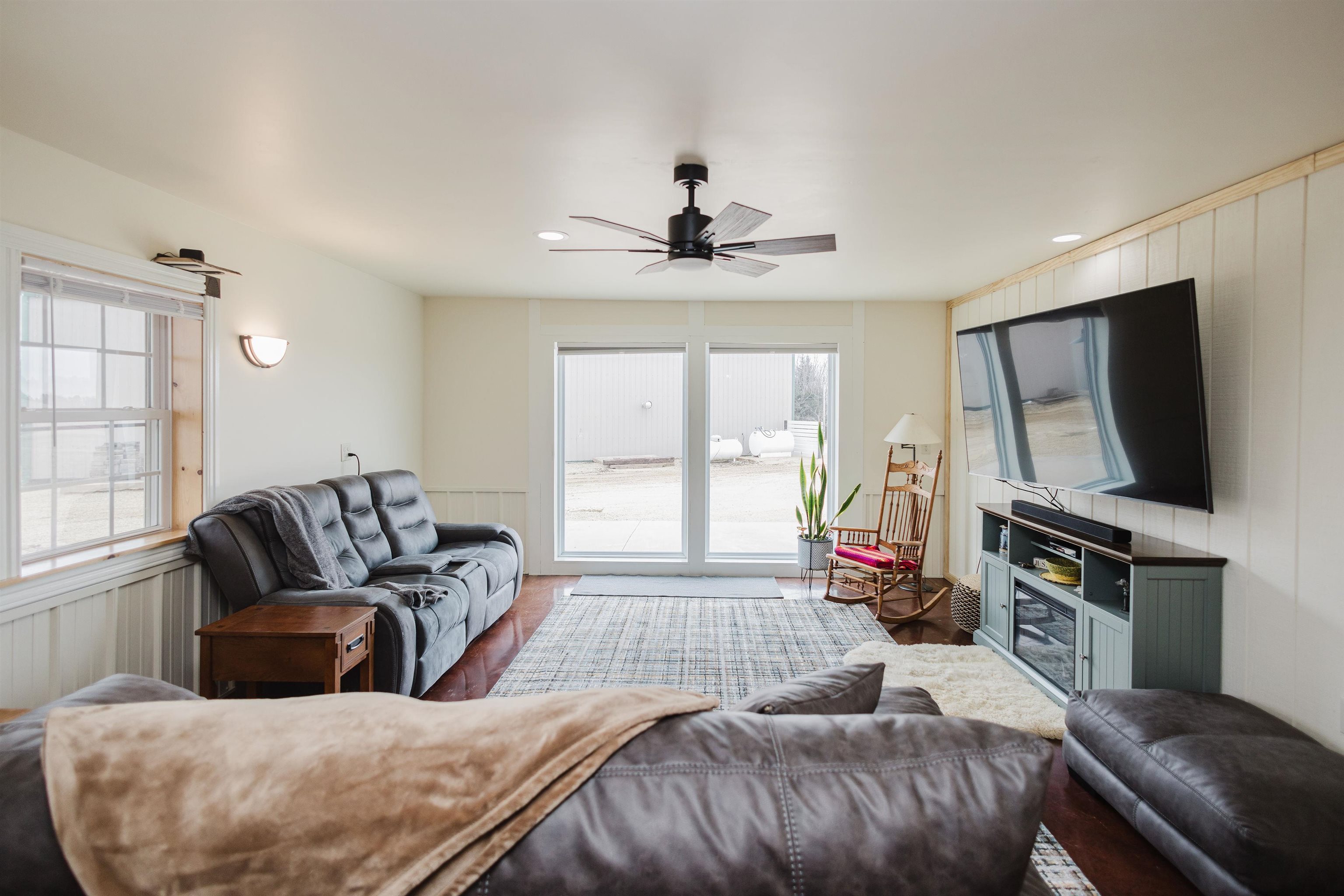 6209 Cassidy Road Mineral Point, WI 53565 - Photo 11 of 52