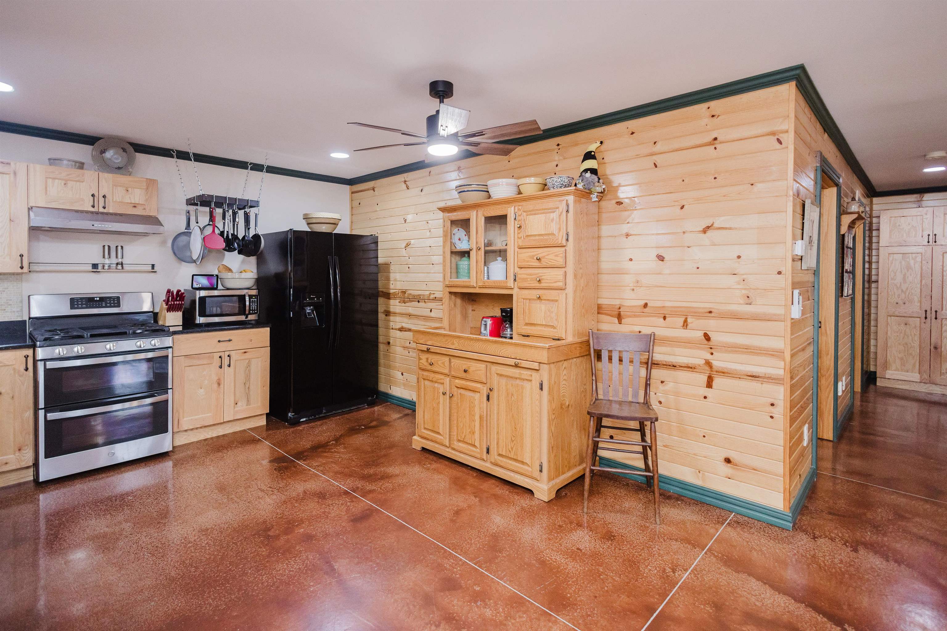 6209 Cassidy Road Mineral Point, WI 53565 - Photo 17 of 52