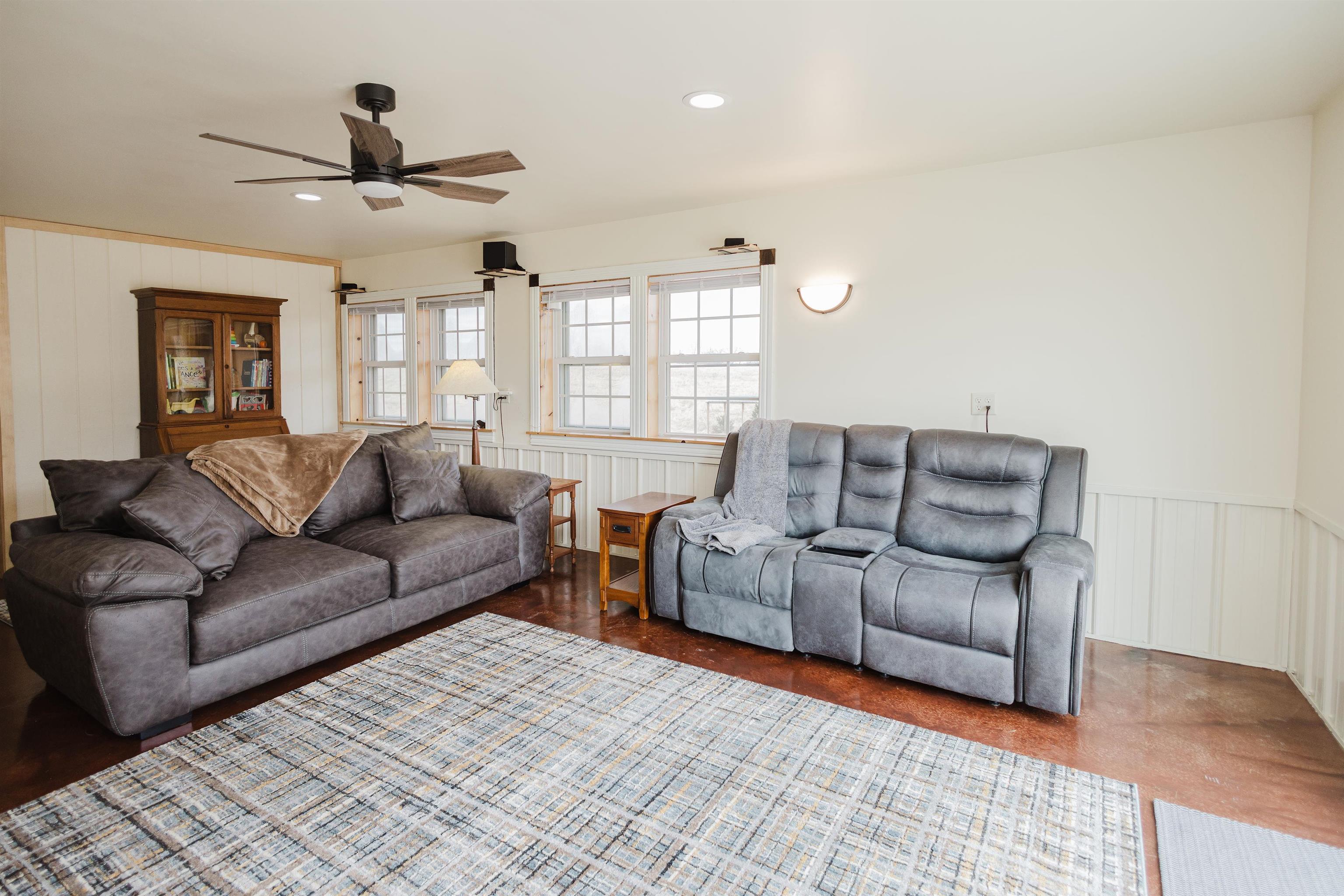 6209 Cassidy Road Mineral Point, WI 53565 - Photo 10 of 52