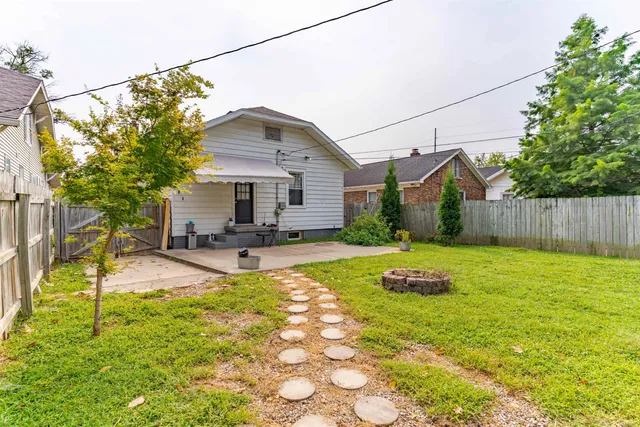 $194,900 | 623 Runnymede Avenue, Evansville, IN 47714