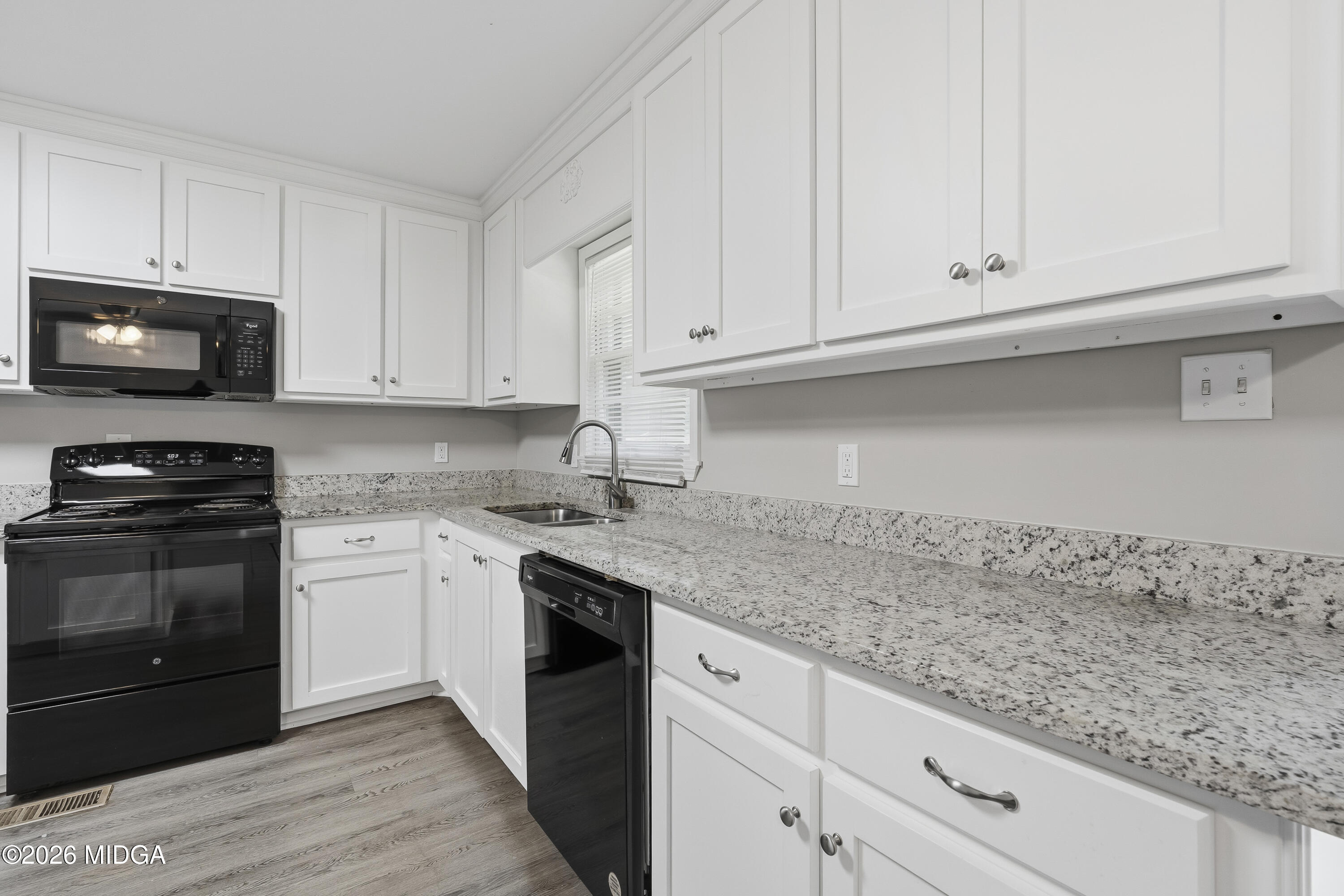 4329 Essex Road Macon, GA 31206 - Photo 16 of 38 4329 Essex Rd-08408