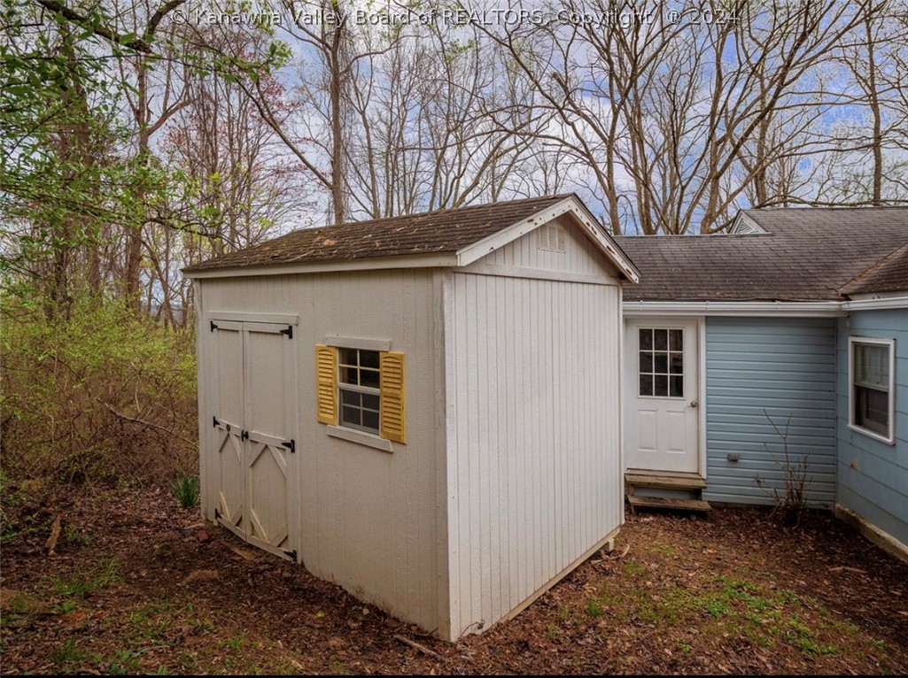 1543 Skyline Road Charleston, WV 25314 - Photo 17 of 19 Gallery Image 17