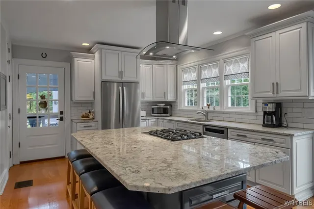 $979,000 | 5618 Armor Duells Road, Orchard Park, NY 14127