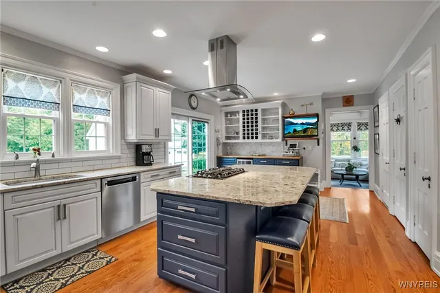 $979,000 | 5618 Armor Duells Road, Orchard Park, NY 14127