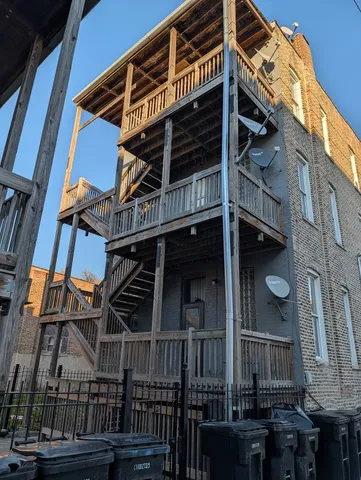 $649,999 | 1142 South Francisco Avenue, Chicago, IL 60612