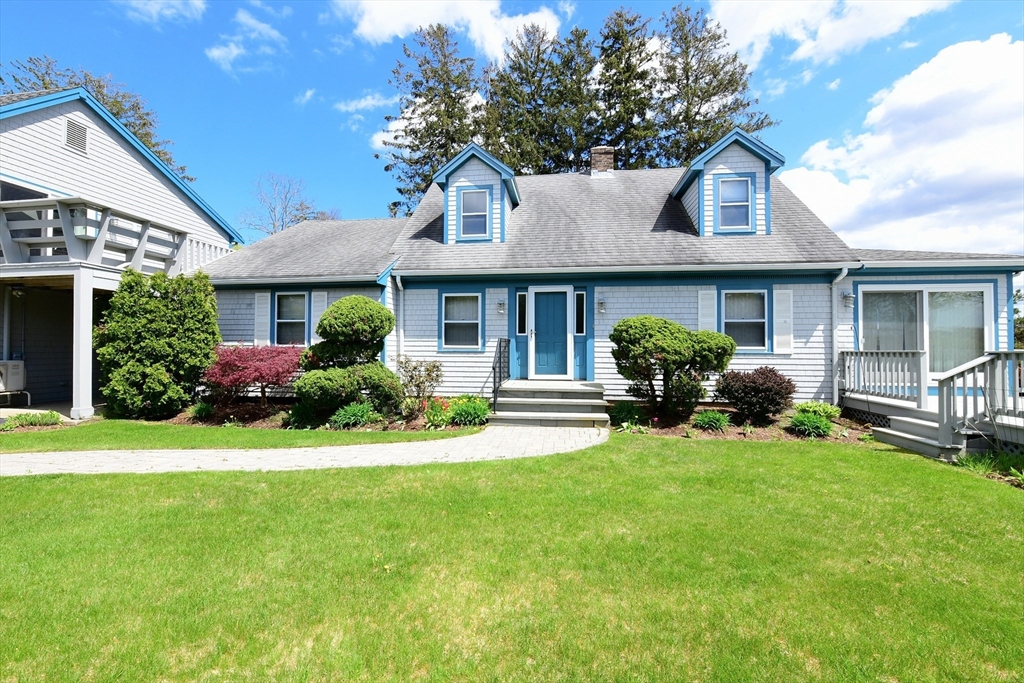 18 Gibbs Road Bourne, MA 02562 - Photo 4 of 42