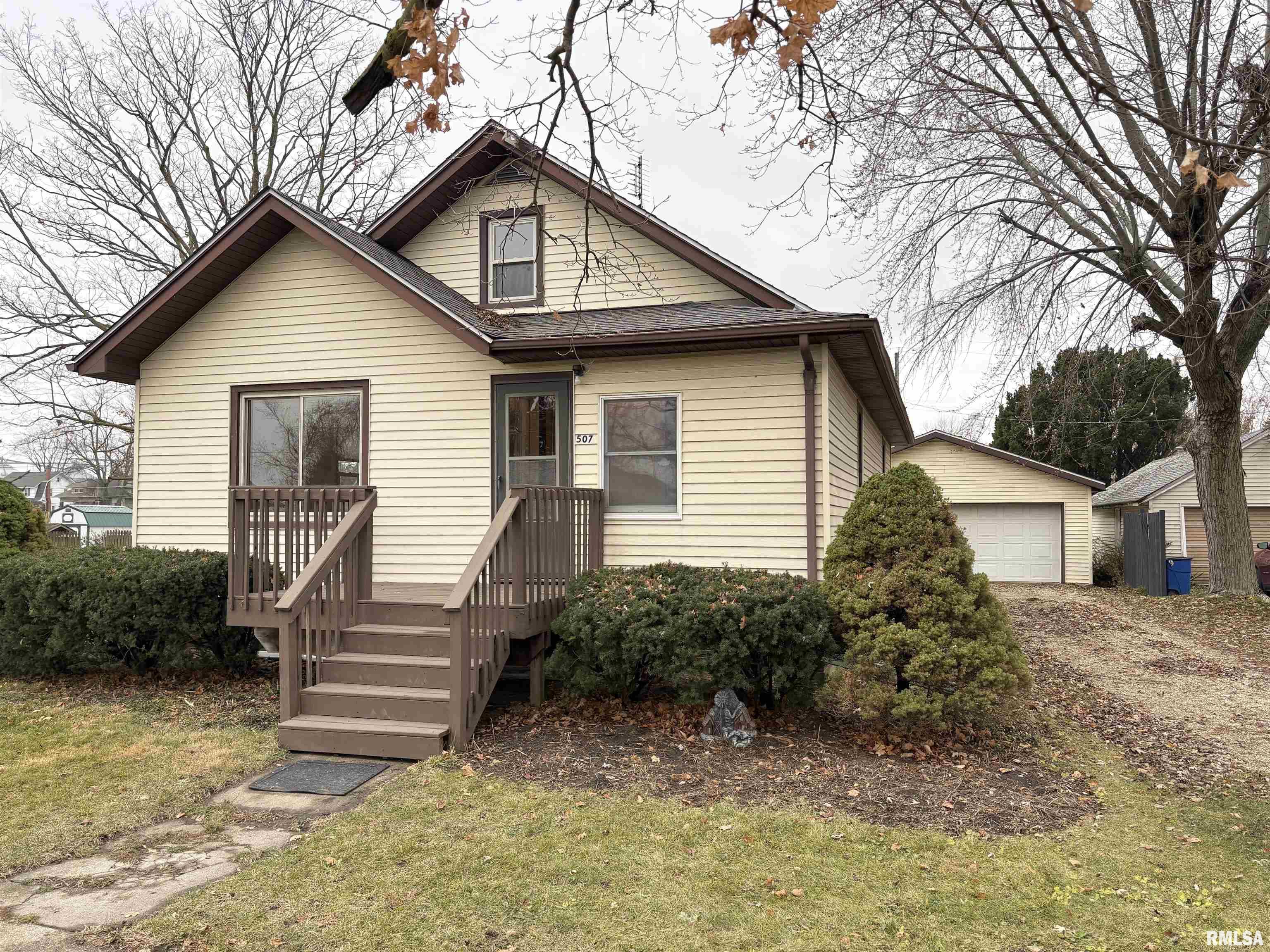 507 Vine Street Varna, IL 61375 - Photo 1 of 46