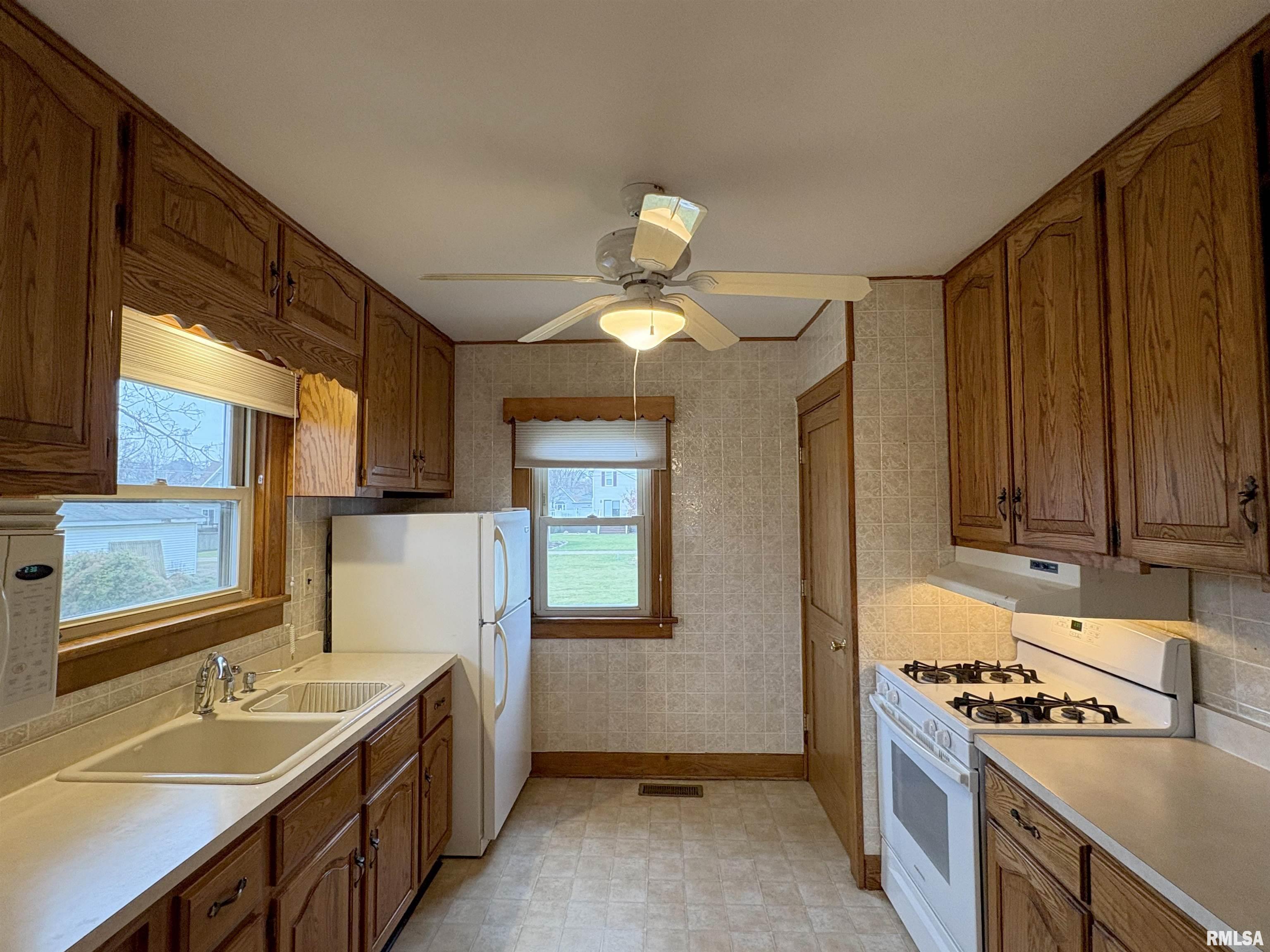507 Vine Street Varna, IL 61375 - Photo 12 of 46