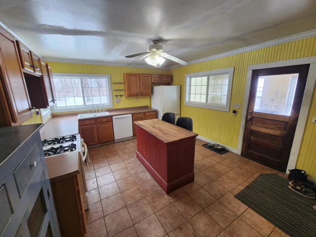 $255,000 | 14006 Highway 56, Le Roy, MN 55951