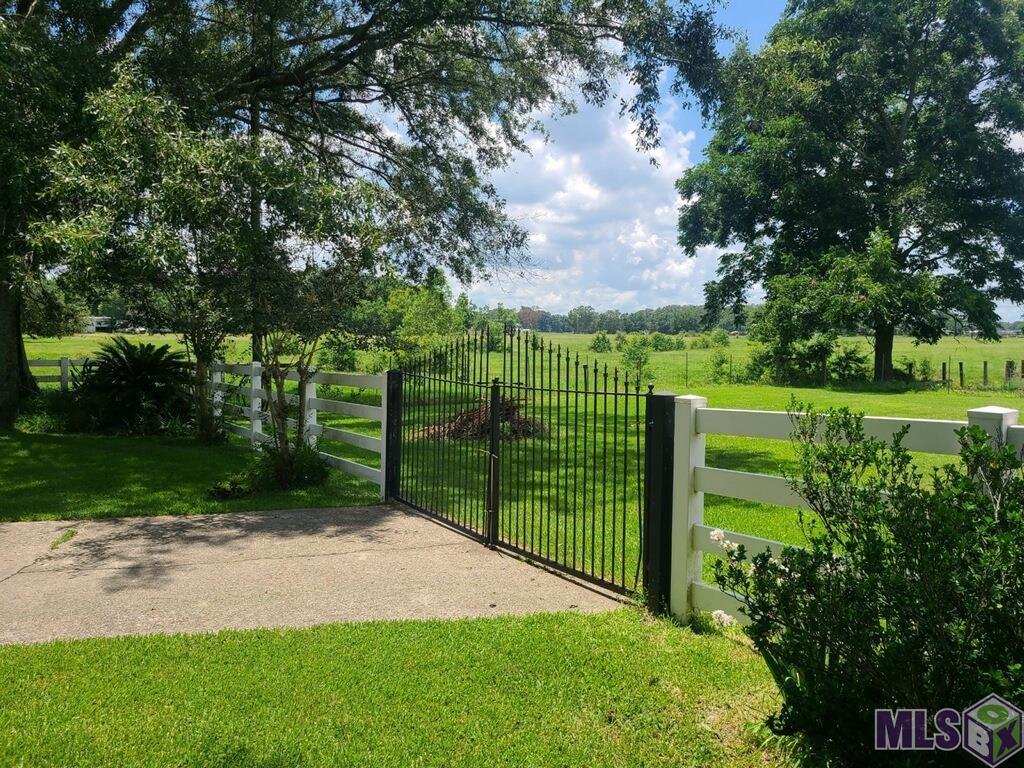 16131 Joe Sevario Road Prairieville, LA 70769 - Photo 14 of 21 Gallery Image 14