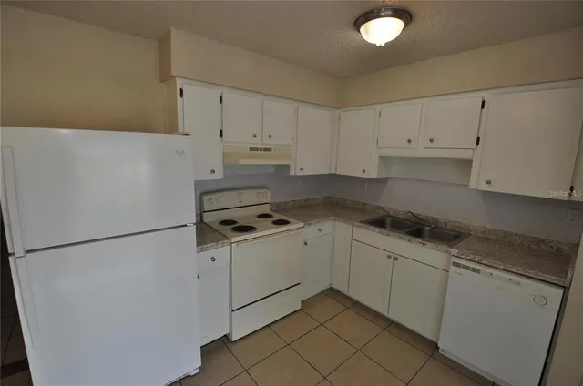 $1,195 | 3750 Sherertz Road, Lakeland, FL 33810