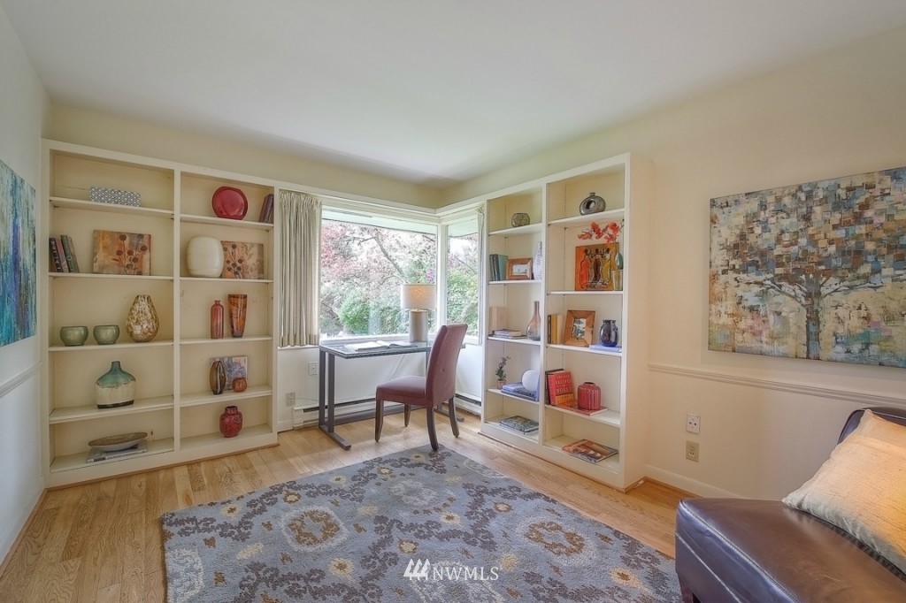 5529 Coniston Road Northeast Seattle, WA 98105 - Photo 14 of 25 Gallery Image 14