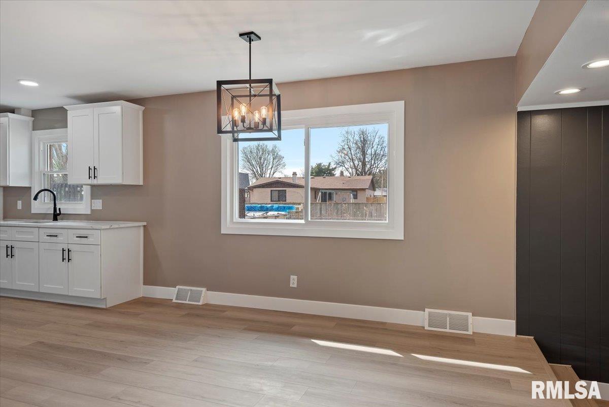 2116 Trowbridge Road Springfield, IL 62703 - Photo 12 of 42