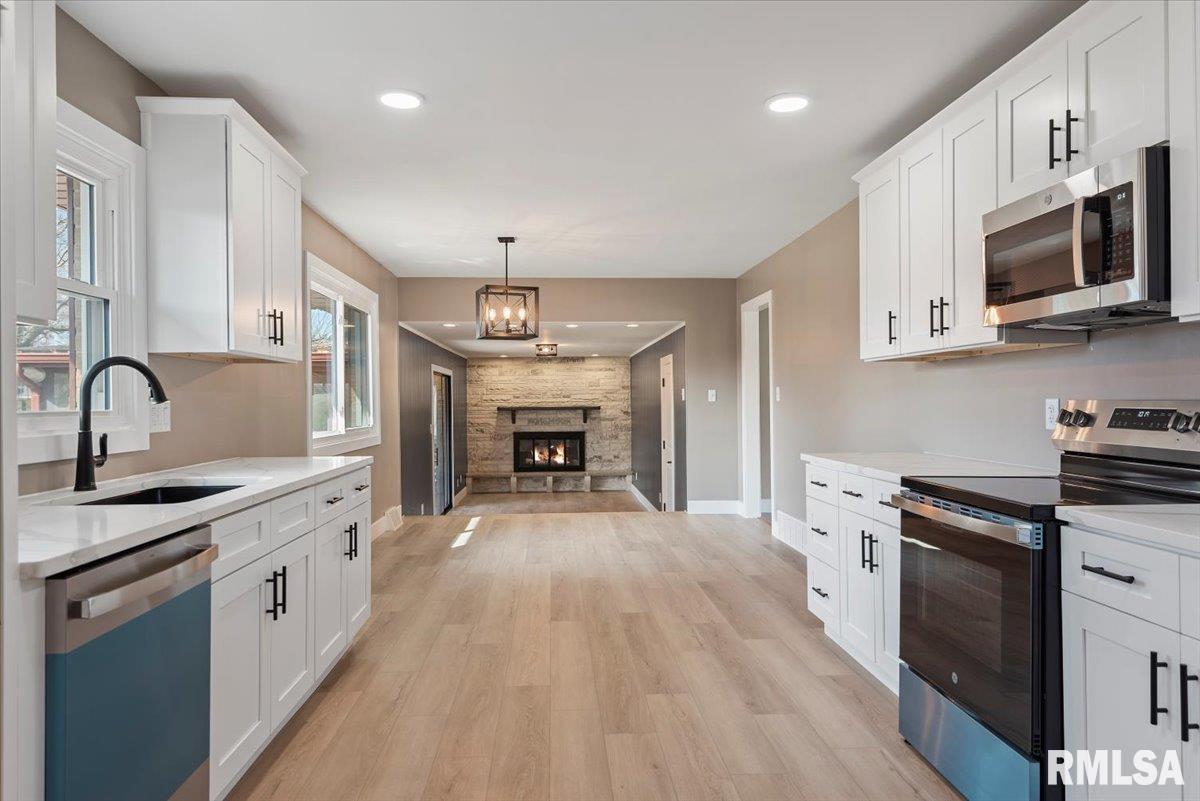 2116 Trowbridge Road Springfield, IL 62703 - Photo 9 of 42