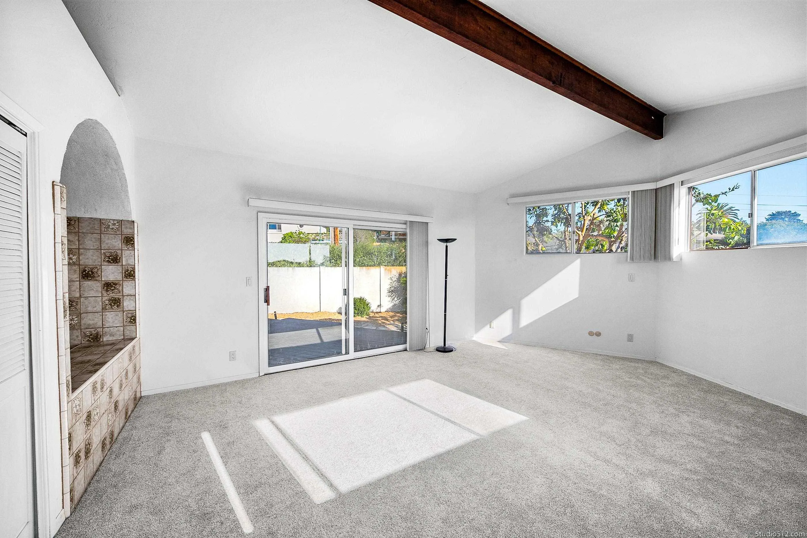 1112 Oceanic Drive Encinitas, CA 92024 - Photo 14 of 32