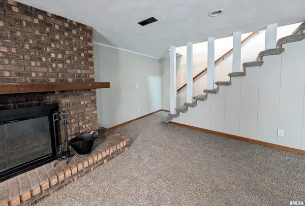 $239,900 | 1919 Sierra Court, Pekin, IL 61554