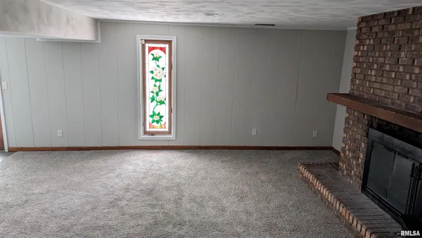 $239,900 | 1919 Sierra Court, Pekin, IL 61554